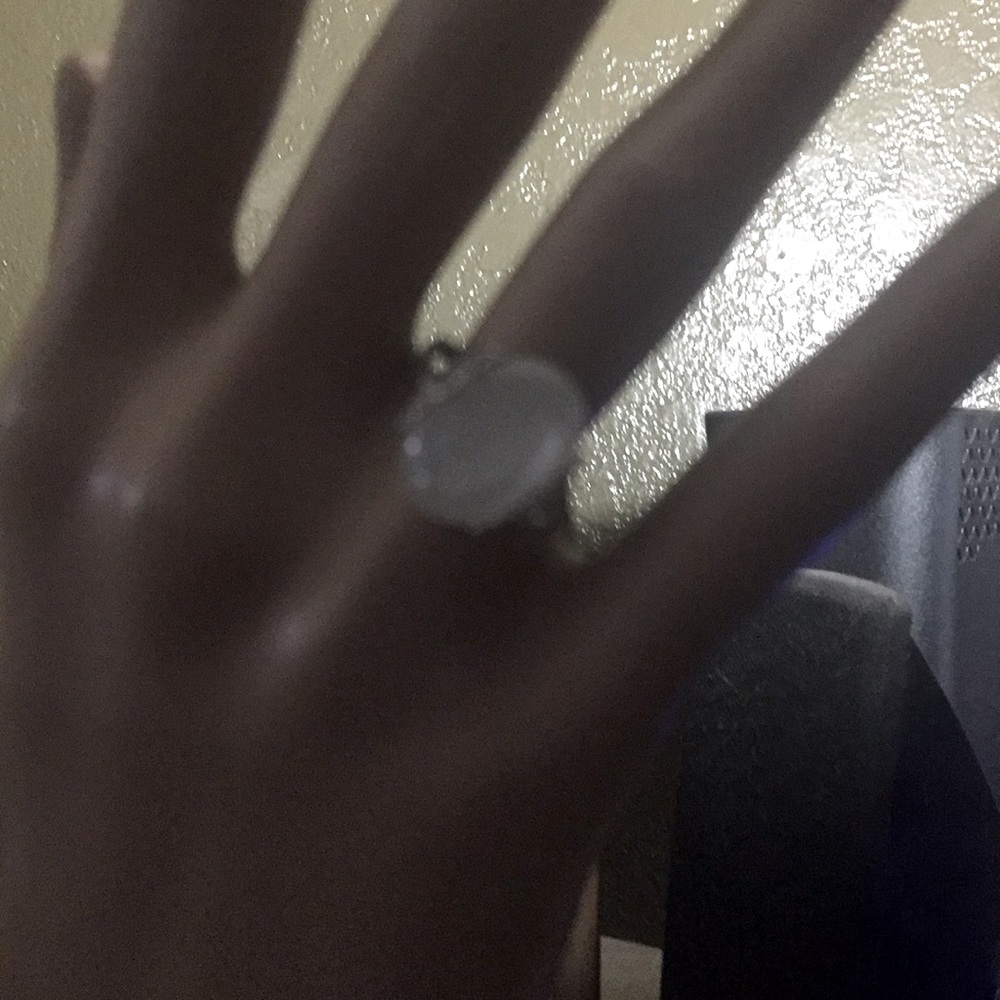 MADE IN USA NEW Beautiful Mother of Pearl Ring - Picture 11 of 11